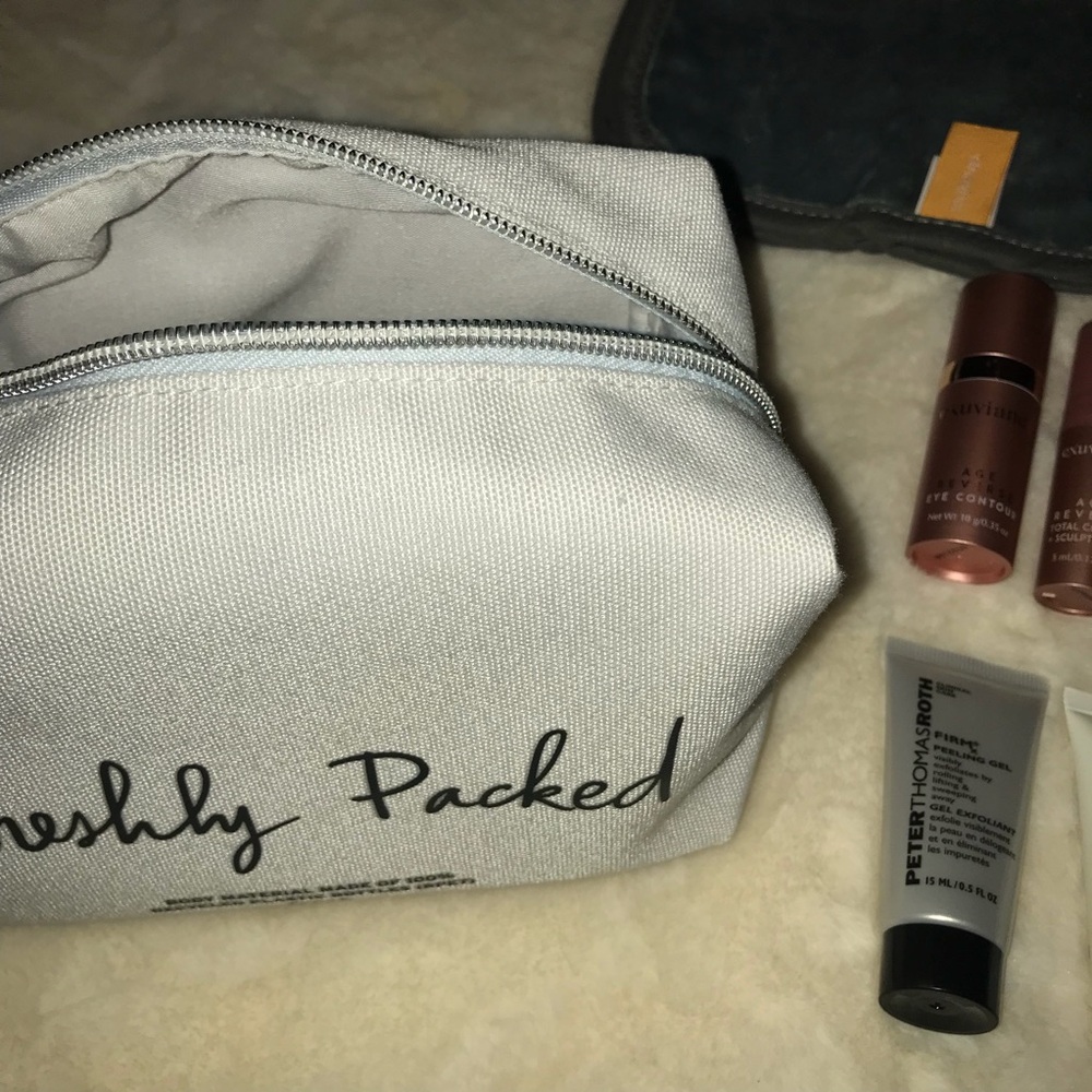 Fresh Cosmetic Bag and Sampler Kit 14pc - Picture 7 of 8